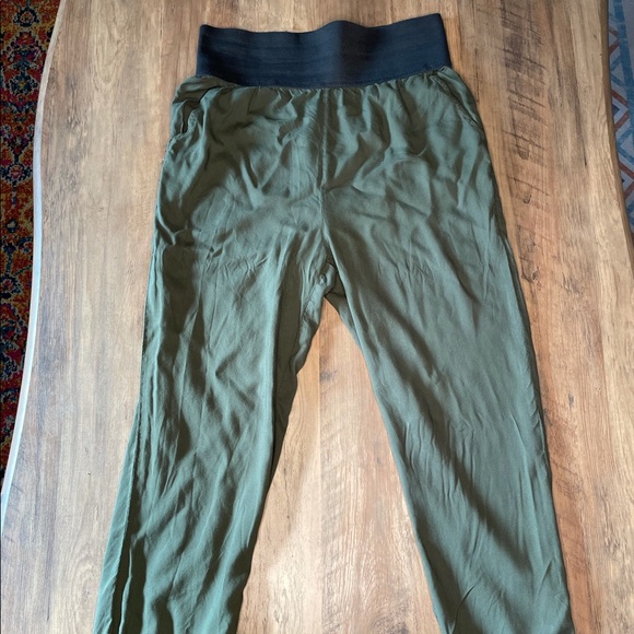 Queen the label- tummy tamer pants - Picture 2 of 2